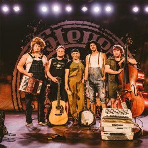 Steve ’n’ Seagulls (FIN)